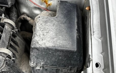 Toyota Ipsum II, 2001 год, 880 000 рублей, 40 фотография