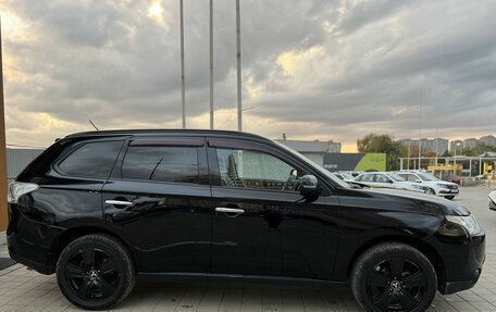 Mitsubishi Outlander III рестайлинг 3, 2013 год, 1 390 000 рублей, 4 фотография