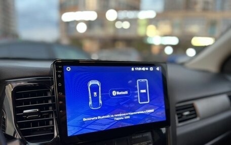 Mitsubishi Outlander III рестайлинг 3, 2013 год, 1 390 000 рублей, 14 фотография