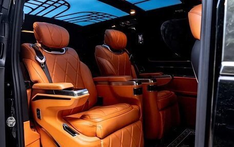 Mercedes-Benz V-Класс, 2022 год, 3 220 000 рублей, 3 фотография