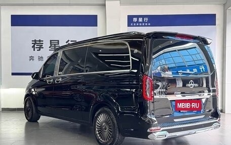 Mercedes-Benz V-Класс, 2022 год, 2 850 000 рублей, 6 фотография