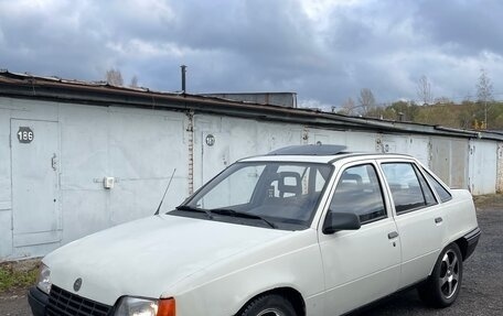 Opel Kadett E рестайлинг, 1987 год, 150 000 рублей, 1 фотография