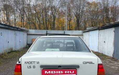 Opel Kadett E рестайлинг, 1987 год, 150 000 рублей, 7 фотография