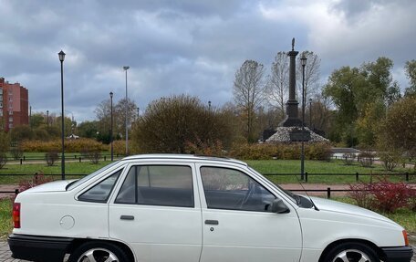 Opel Kadett E рестайлинг, 1987 год, 150 000 рублей, 34 фотография