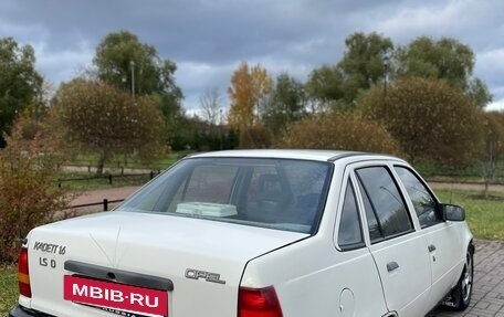 Opel Kadett E рестайлинг, 1987 год, 150 000 рублей, 35 фотография