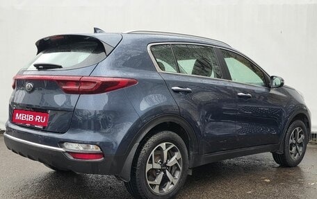 KIA Sportage IV рестайлинг, 2020 год, 2 100 000 рублей, 5 фотография