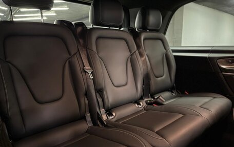 Mercedes-Benz V-Класс, 2024 год, 14 600 000 рублей, 23 фотография