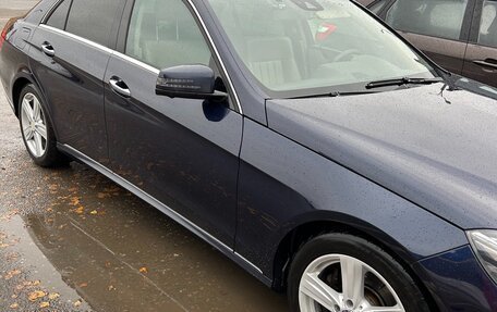 Mercedes-Benz E-Класс, 2013 год, 1 950 000 рублей, 3 фотография