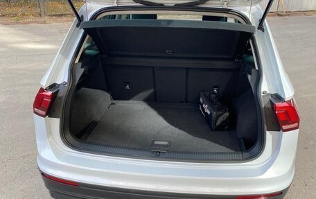 Volkswagen Tiguan II, 2019 год, 2 250 000 рублей, 10 фотография