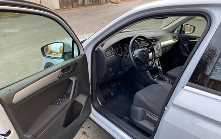 Volkswagen Tiguan II, 2019 год, 2 250 000 рублей, 11 фотография