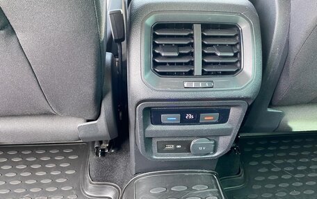 Volkswagen Tiguan II, 2019 год, 2 250 000 рублей, 23 фотография