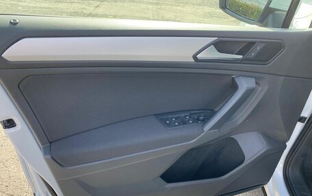 Volkswagen Tiguan II, 2019 год, 2 250 000 рублей, 24 фотография