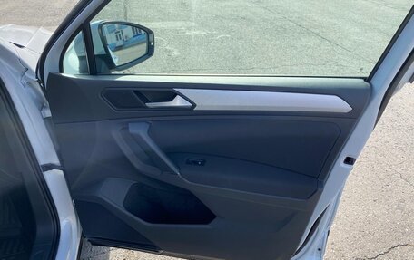 Volkswagen Tiguan II, 2019 год, 2 250 000 рублей, 26 фотография