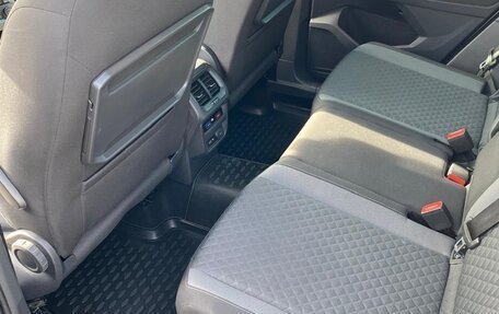 Volkswagen Tiguan II, 2019 год, 2 250 000 рублей, 27 фотография