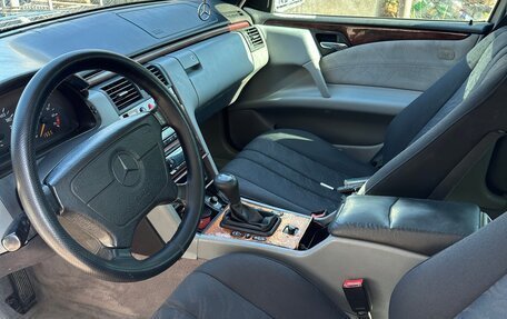 Mercedes-Benz E-Класс, 1996 год, 400 000 рублей, 12 фотография