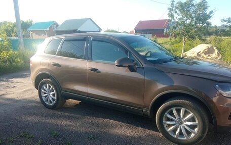 Volkswagen Touareg III, 2012 год, 1 500 000 рублей, 2 фотография