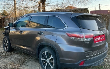 Toyota Highlander III, 2014 год, 2 450 000 рублей, 3 фотография