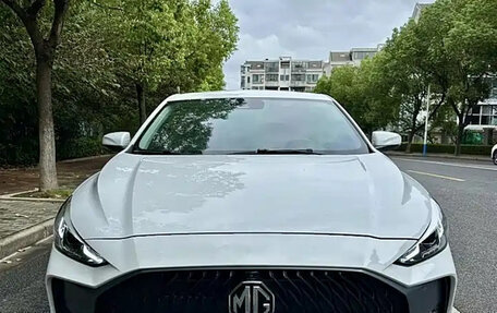 MG 5, 2022 год, 987 555 рублей, 2 фотография