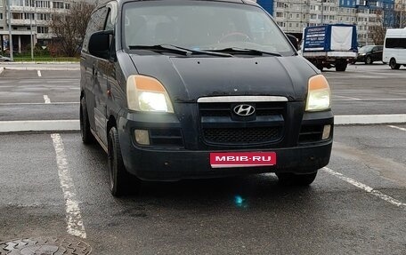 Hyundai Starex I рестайлинг, 2004 год, 350 000 рублей, 1 фотография
