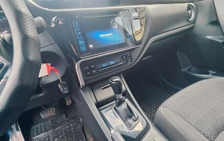 Toyota Corolla, 2017 год, 1 350 000 рублей, 4 фотография