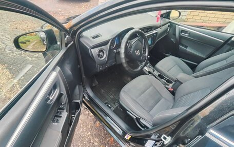 Toyota Corolla, 2017 год, 1 350 000 рублей, 5 фотография