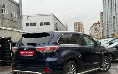 Toyota Highlander III, 2014 год, 2 749 000 рублей, 4 фотография