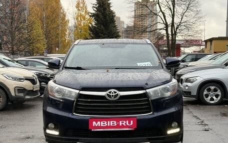 Toyota Highlander III, 2014 год, 2 749 000 рублей, 2 фотография