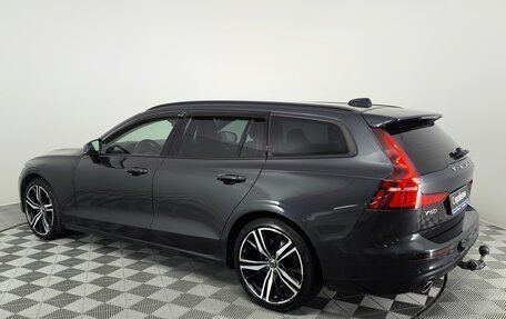 Volvo V60 II, 2019 год, 2 390 000 рублей, 3 фотография