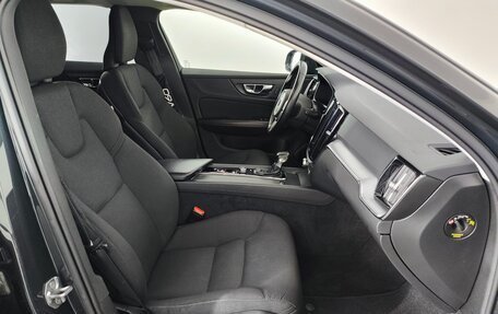 Volvo V60 II, 2019 год, 2 390 000 рублей, 9 фотография