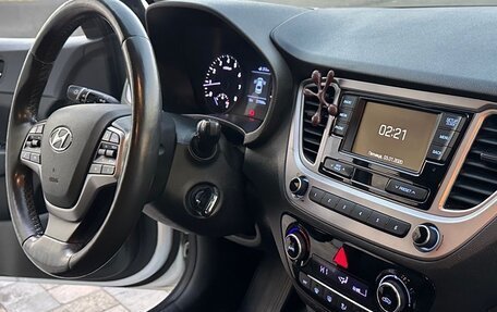 Hyundai Solaris II рестайлинг, 2019 год, 990 000 рублей, 9 фотография