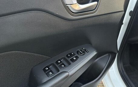 Hyundai Solaris II рестайлинг, 2019 год, 990 000 рублей, 11 фотография