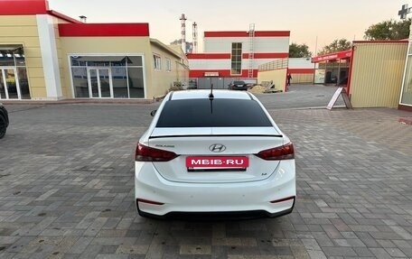 Hyundai Solaris II рестайлинг, 2019 год, 990 000 рублей, 6 фотография