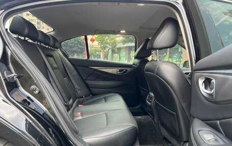 Infiniti Q50 I рестайлинг, 2021 год, 1 900 000 рублей, 10 фотография