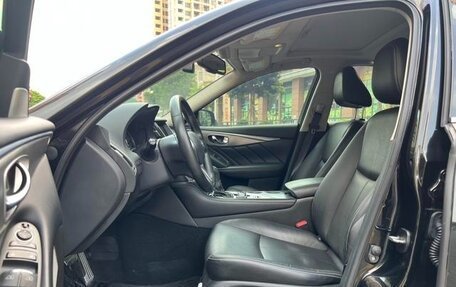 Infiniti Q50 I рестайлинг, 2021 год, 1 900 000 рублей, 7 фотография