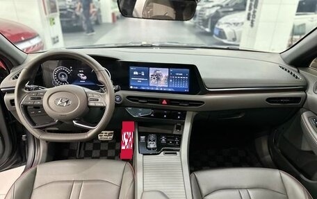 Hyundai Sonata VIII, 2021 год, 1 900 000 рублей, 6 фотография