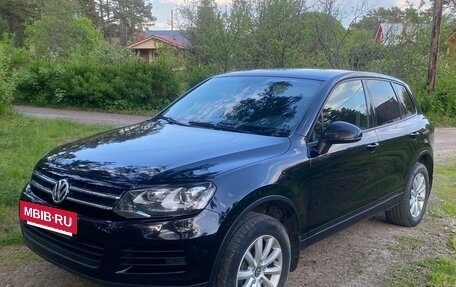 Volkswagen Touareg III, 2011 год, 2 200 000 рублей, 3 фотография