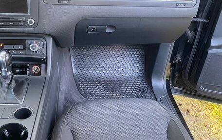 Volkswagen Touareg III, 2011 год, 2 200 000 рублей, 13 фотография