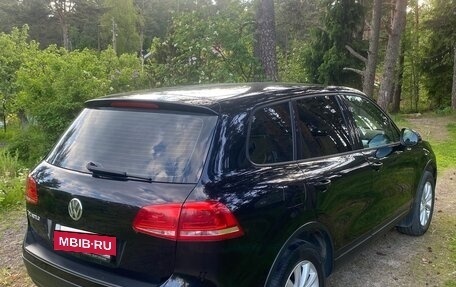 Volkswagen Touareg III, 2011 год, 2 200 000 рублей, 5 фотография