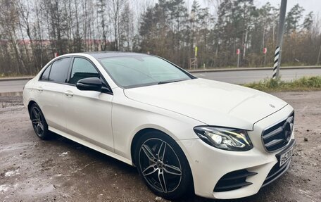 Mercedes-Benz E-Класс, 2017 год, 2 600 000 рублей, 6 фотография
