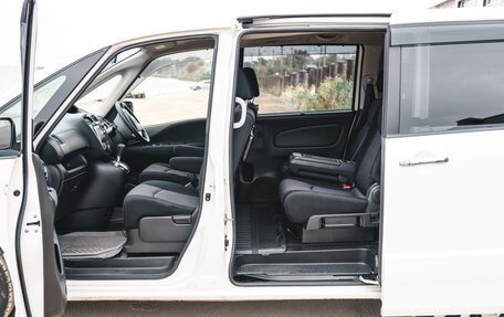 Nissan Serena IV, 2013 год, 1 282 000 рублей, 8 фотография