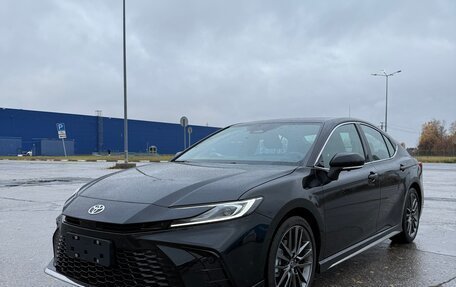 Toyota Camry, 2025 год, 4 200 000 рублей, 3 фотография