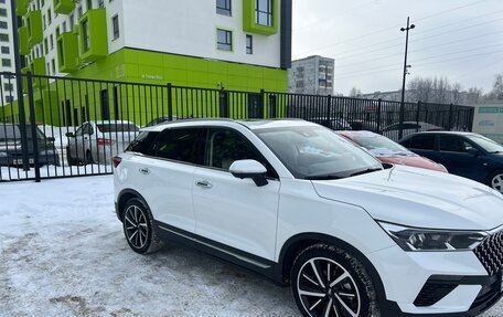 FAW Bestune T77, 2022 год, 1 670 000 рублей, 3 фотография