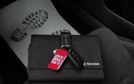 Skoda Superb III рестайлинг, 2021 год, 3 500 000 рублей, 22 фотография