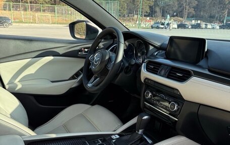 Mazda 6, 2017 год, 2 300 000 рублей, 21 фотография