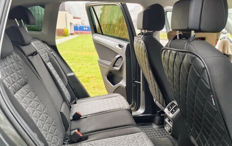 Volkswagen Tiguan II, 2021 год, 3 400 000 рублей, 18 фотография