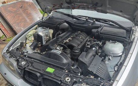 BMW 5 серия, 1998 год, 460 000 рублей, 12 фотография