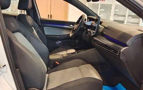 Volkswagen Golf VIII, 2022 год, 2 590 000 рублей, 4 фотография