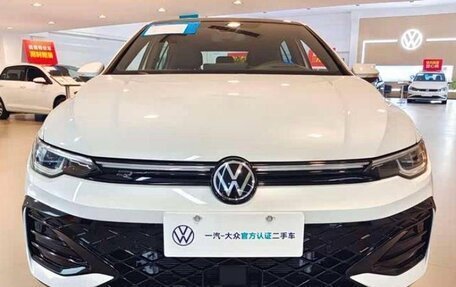 Volkswagen Golf VIII, 2022 год, 2 590 000 рублей, 7 фотография