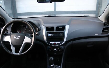 Hyundai Solaris II рестайлинг, 2011 год, 549 000 рублей, 15 фотография