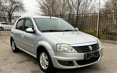 Renault Logan I, 2013 год, 300 000 рублей, 3 фотография